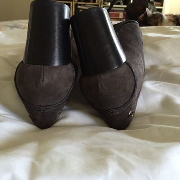 Liz Claiborne slip ins - Picture 3 of 3